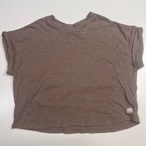 Vuori Short Sleeve Shirt Cropped Women’s Size Medium